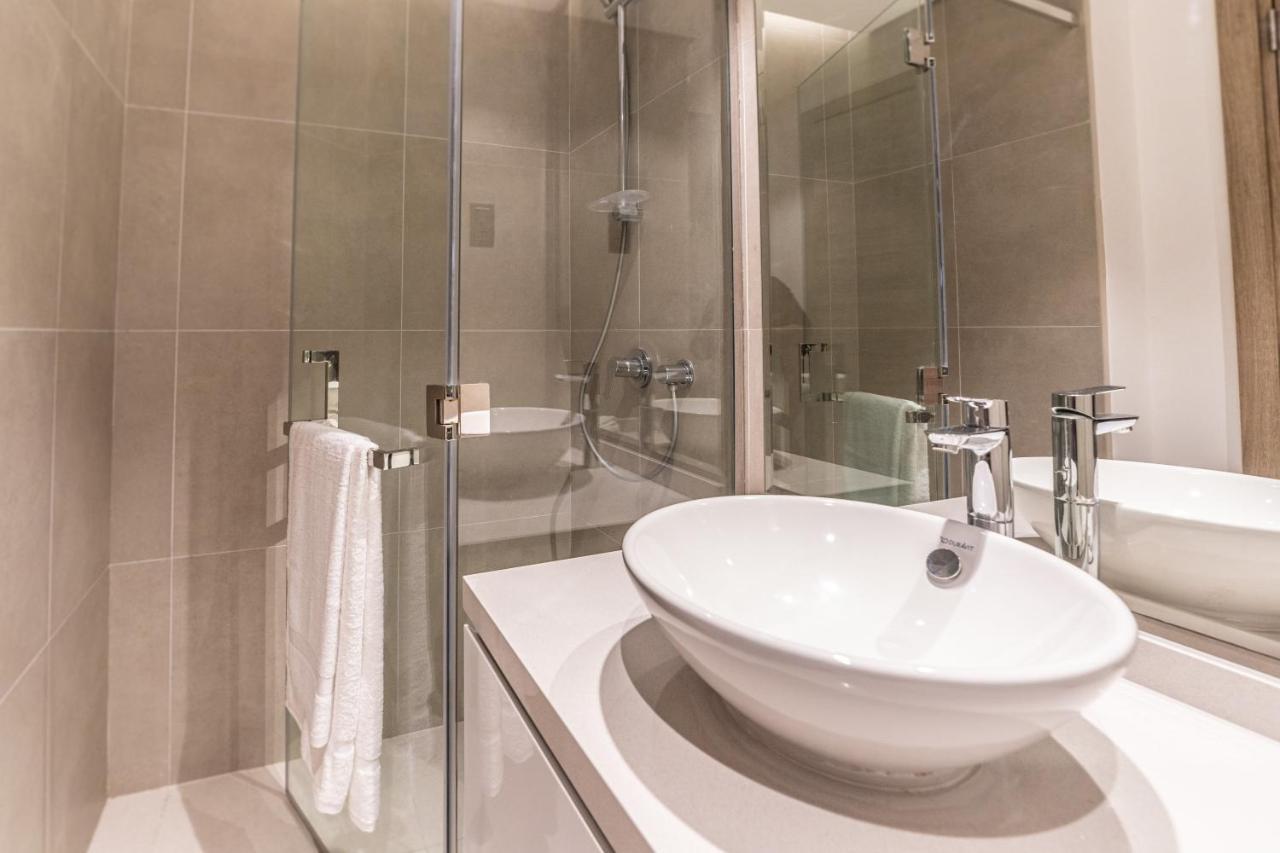 Fam Living - Marina Marvel - Studio Apartment With Breathtaking Views In Studio One Tower Dubai Dış mekan fotoğraf