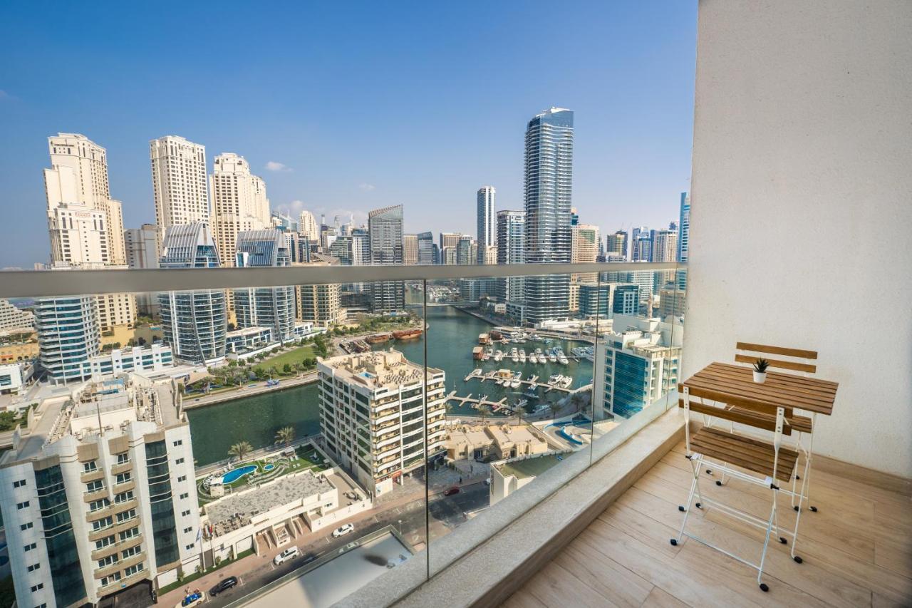 Fam Living - Marina Marvel - Studio Apartment With Breathtaking Views In Studio One Tower Dubai Dış mekan fotoğraf