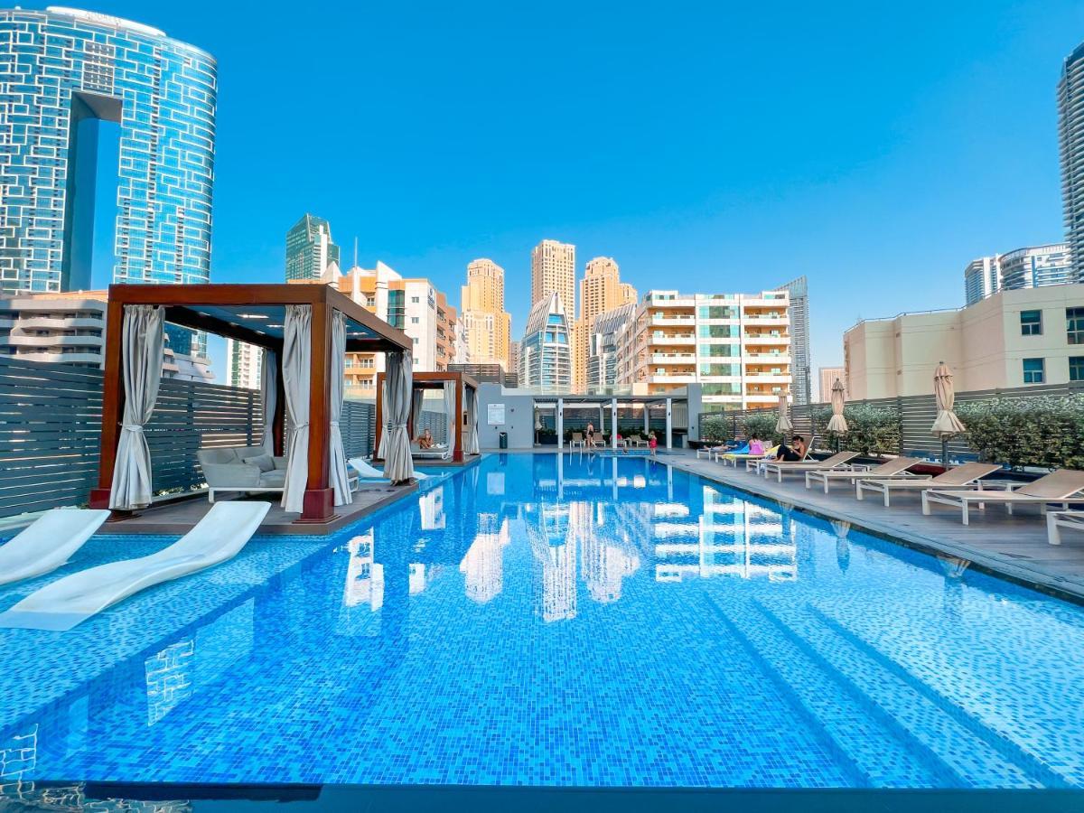 Fam Living - Marina Marvel - Studio Apartment With Breathtaking Views In Studio One Tower Dubai Dış mekan fotoğraf