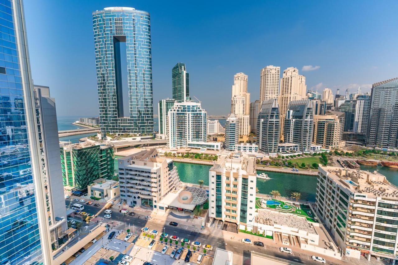 Fam Living - Marina Marvel - Studio Apartment With Breathtaking Views In Studio One Tower Dubai Dış mekan fotoğraf
