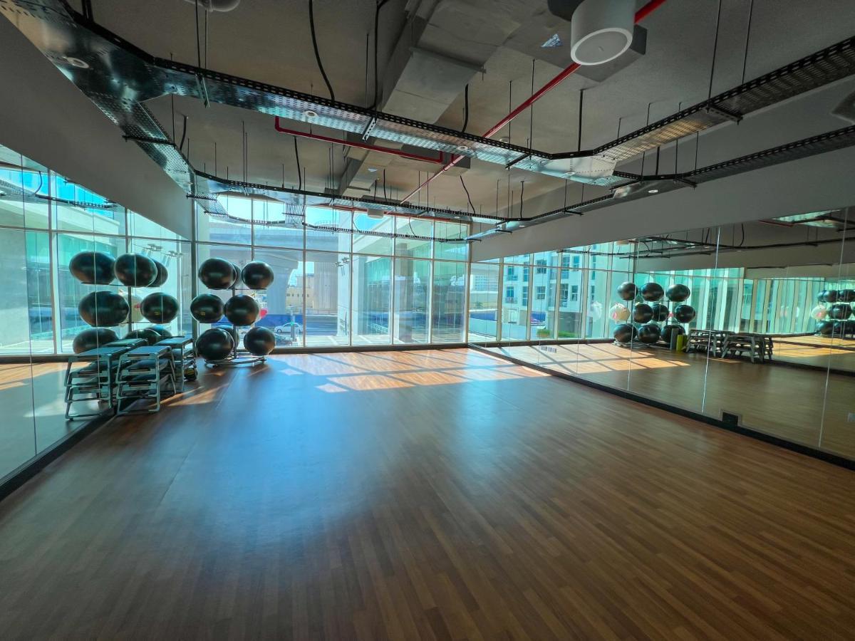 Fam Living - Marina Marvel - Studio Apartment With Breathtaking Views In Studio One Tower Dubai Dış mekan fotoğraf