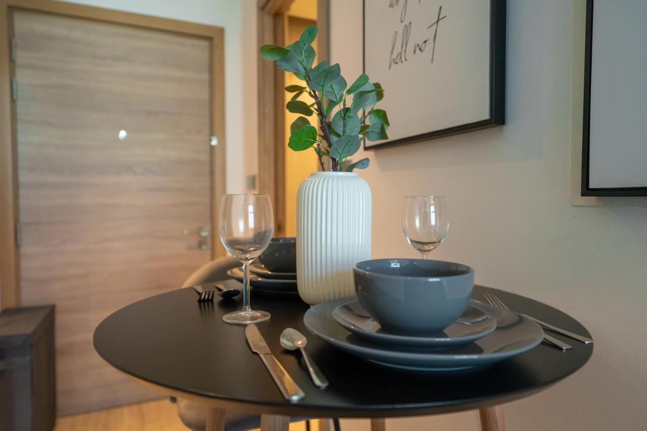 Fam Living - Marina Marvel - Studio Apartment With Breathtaking Views In Studio One Tower Dubai Dış mekan fotoğraf